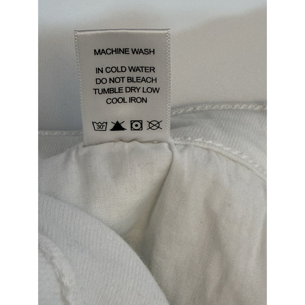Judy Blue Women's Mid-Rise White Distressed Destroyed Hem Womens 1XL Shorts - Picture 7 of 7